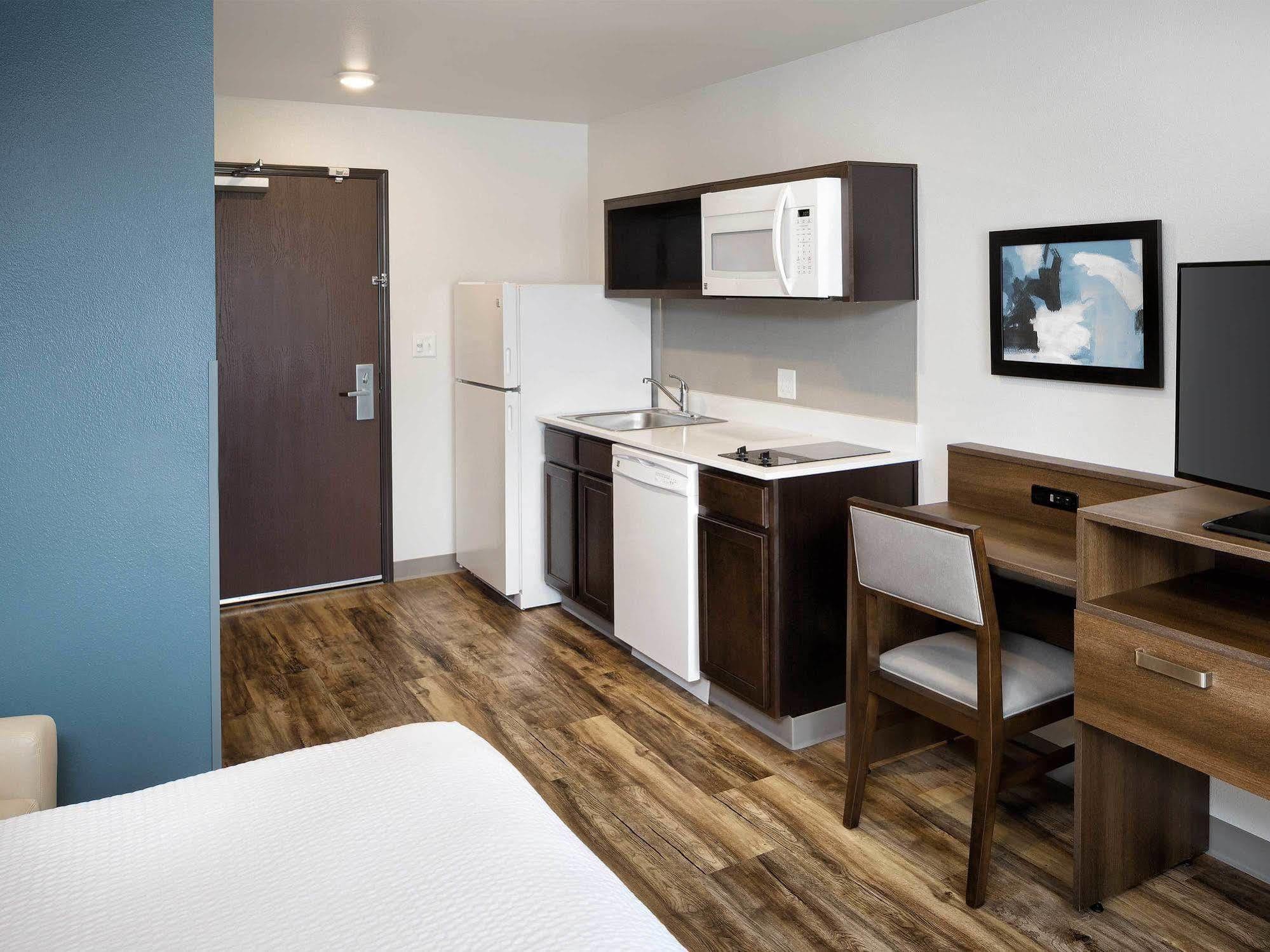 Woodspring Suites Houston Iah Airport Humble Exterior foto